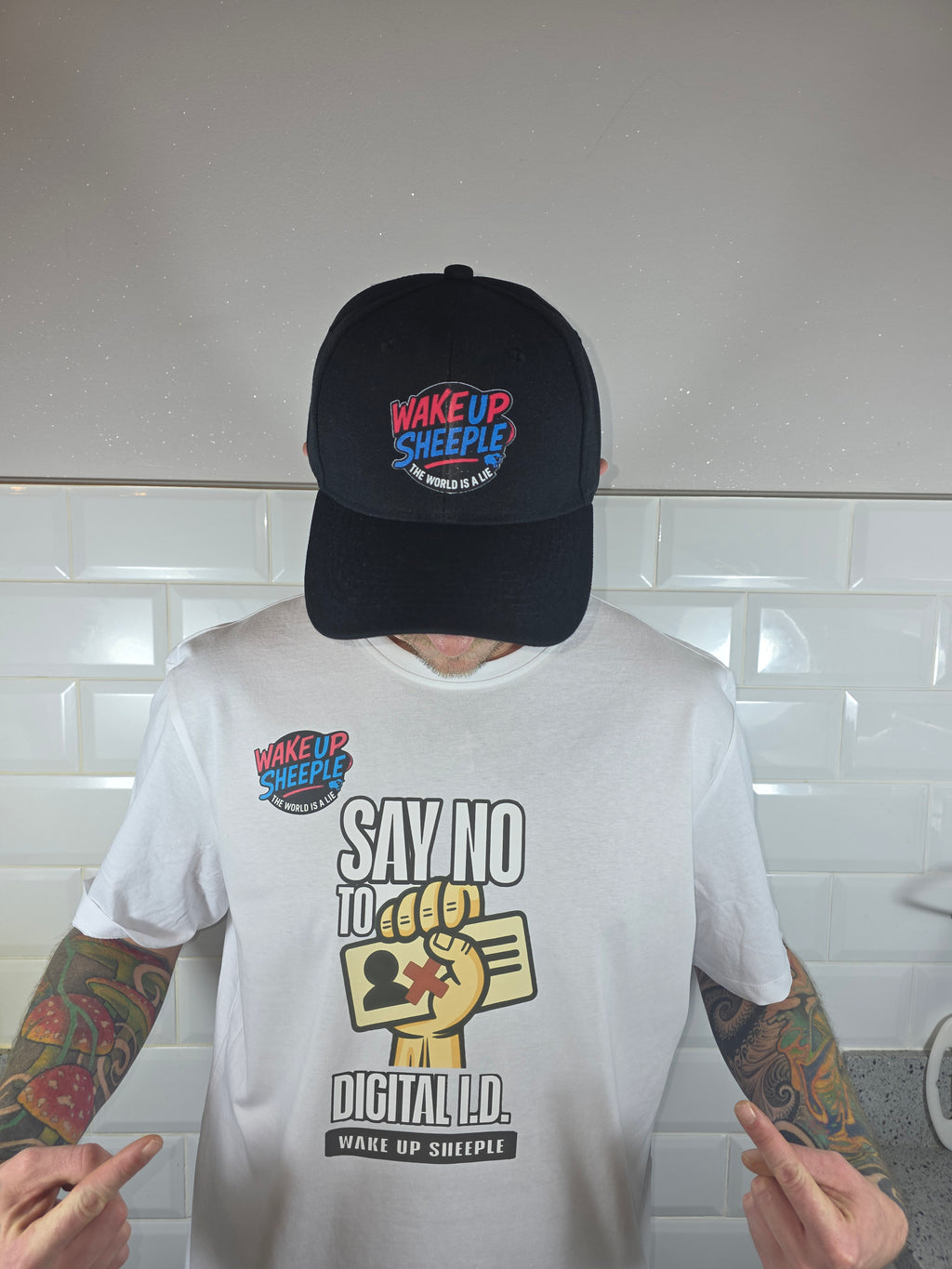 T-Shirt -NO DIGITAL I.D.